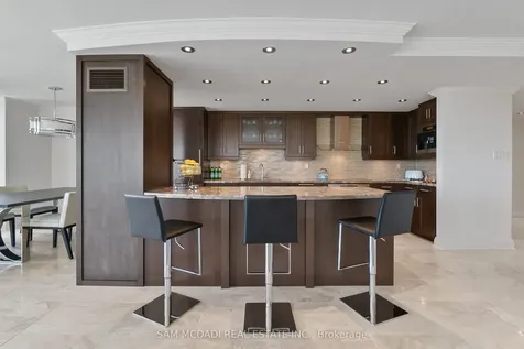 2045 Lakeshore Boulevard W Toronto ON M8V 2Z6