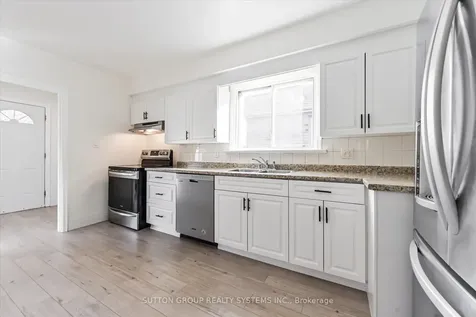 4 Cranston Road Toronto ON M9B 3X8