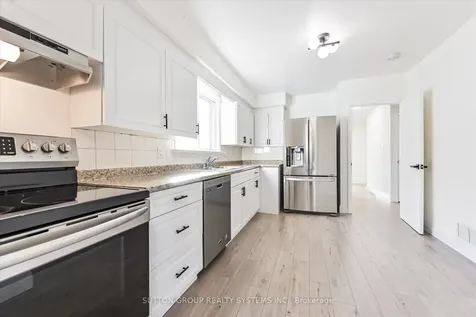 4 Cranston Road Toronto ON M9B 3X8