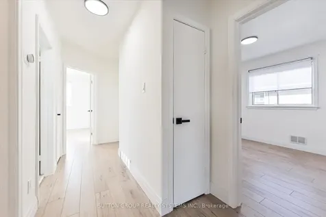 4 Cranston Road Toronto ON M9B 3X8