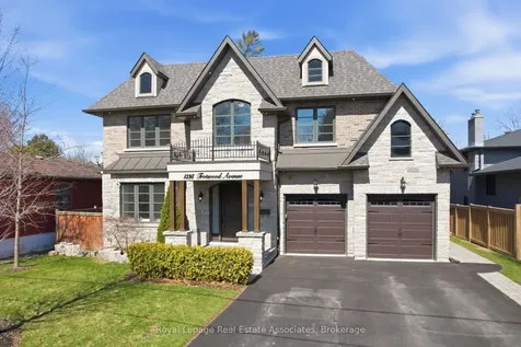 1395 Trotwood Avenue Mississauga ON L5G 3Z7