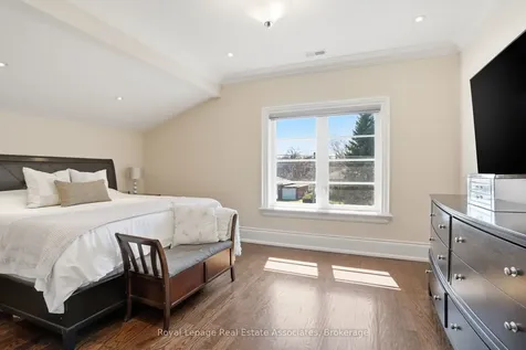 1395 Trotwood Avenue Mississauga ON L5G 3Z7
