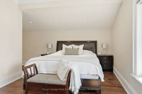 1395 Trotwood Avenue Mississauga ON L5G 3Z7