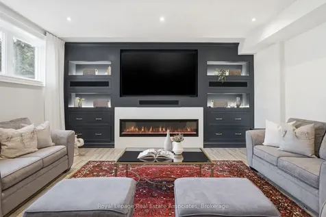 1395 Trotwood Avenue Mississauga ON L5G 3Z7