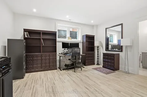 1395 Trotwood Avenue Mississauga ON L5G 3Z7