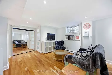 46 Twentieth Street Toronto ON M8V 3L6