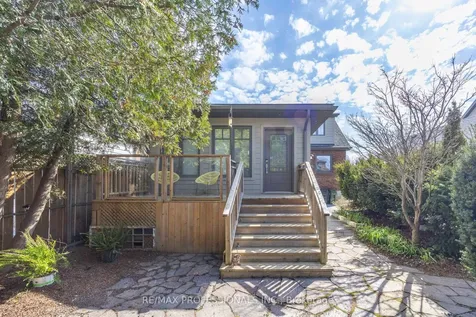 46 Twentieth Street Toronto ON M8V 3L6