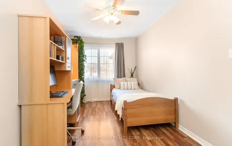 1363 Brookstar Drive Oakville ON L6M 3W1