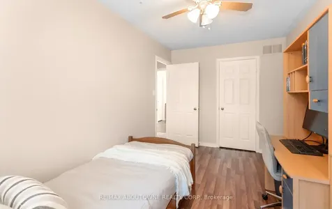 1363 Brookstar Drive Oakville ON L6M 3W1