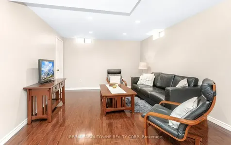 1363 Brookstar Drive Oakville ON L6M 3W1