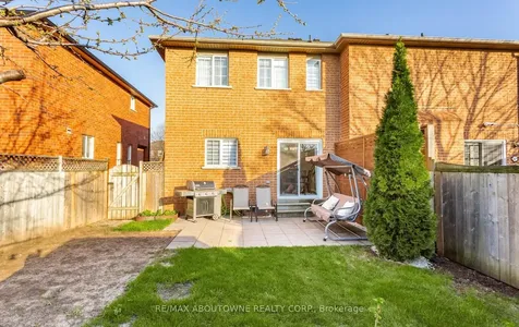 1363 Brookstar Drive Oakville ON L6M 3W1