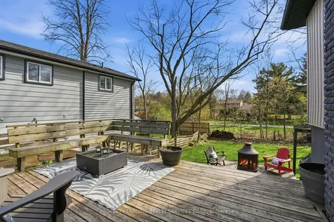 696 Francis Road Burlington ON L7T 3X7