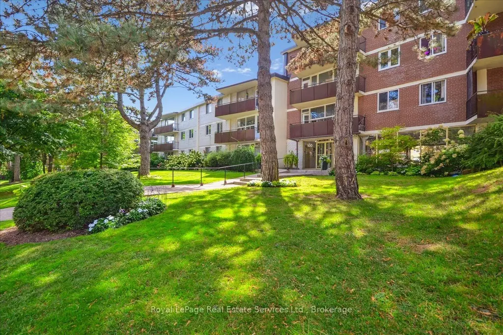 100 Coe Hill Drive Toronto ON M6S 3E1
