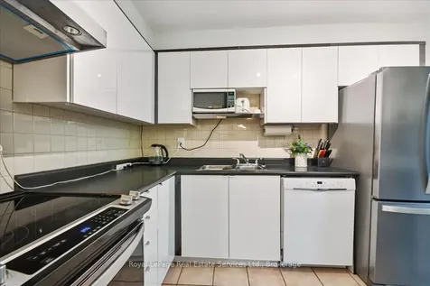 100 Coe Hill Drive Toronto ON M6S 3E1