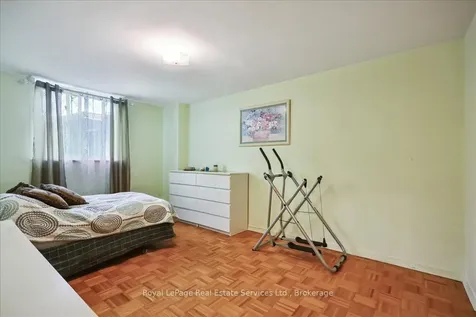 100 Coe Hill Drive Toronto ON M6S 3E1