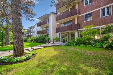 100 Coe Hill Drive Toronto ON M6S 3E1