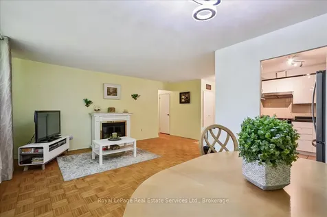 100 Coe Hill Drive Toronto ON M6S 3E1