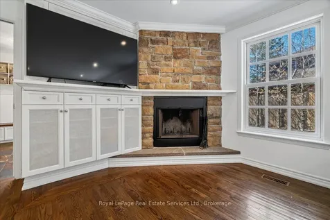445 Macdonald Road Oakville ON L6J 2B7