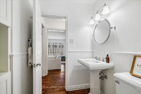 445 Macdonald Road Oakville ON L6J 2B7