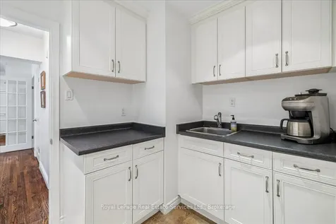 445 Macdonald Road Oakville ON L6J 2B7