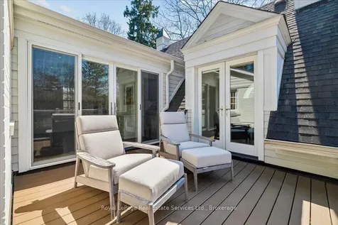 445 Macdonald Road Oakville ON L6J 2B7
