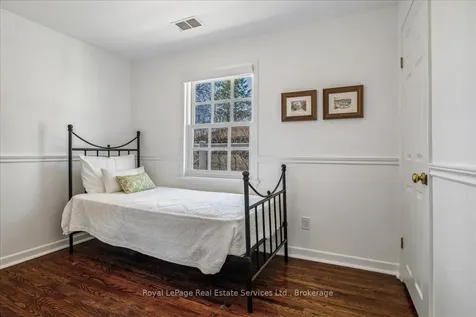 445 Macdonald Road Oakville ON L6J 2B7