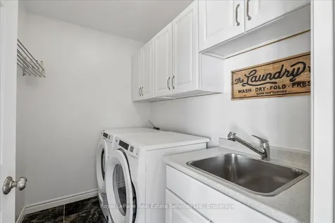 445 Macdonald Road Oakville ON L6J 2B7