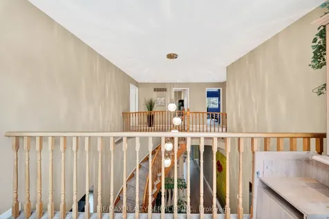 52 Nottingham Crescent Brampton ON L6S 4G4
