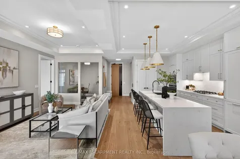 123 Maurice Drive Oakville ON L6K 2W6