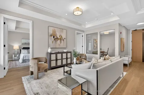 123 Maurice Drive Oakville ON L6K 2W6