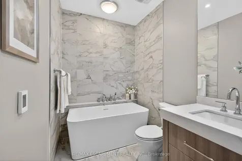 123 Maurice Drive Oakville ON L6K 2W6