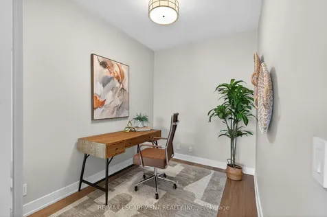 123 Maurice Drive Oakville ON L6K 2W6