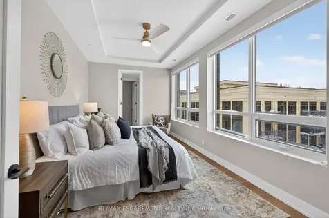 123 Maurice Drive Oakville ON L6K 2W6
