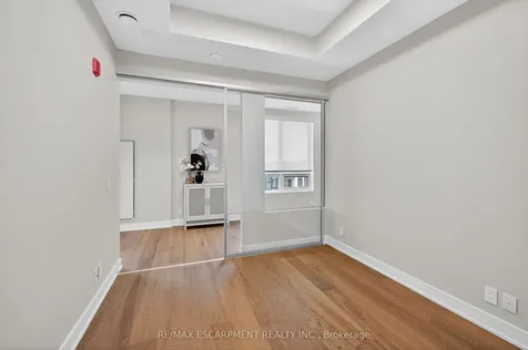 123 Maurice Drive Oakville ON L6K 2W6