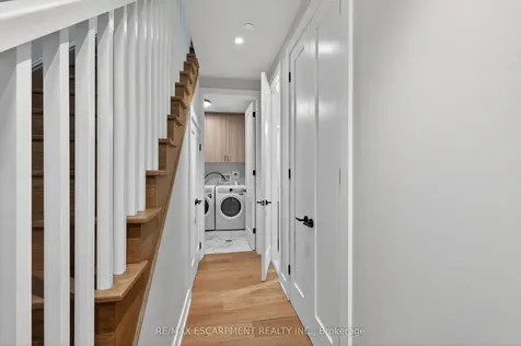 123 Maurice Drive Oakville ON L6K 2W6