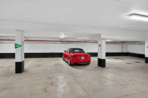 123 Maurice Drive Oakville ON L6K 2W6