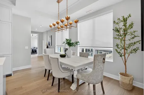 123 Maurice Drive Oakville ON L6K 2W6