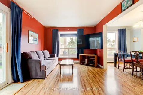 7 Hamlet Court Brampton ON L6S 1X5