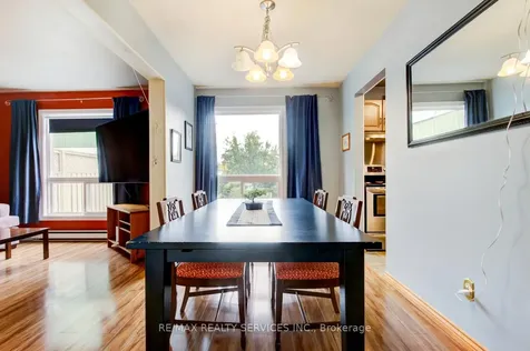 7 Hamlet Court Brampton ON L6S 1X5