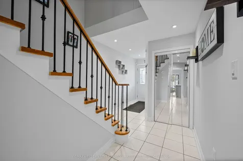 24 Manorwood Court Caledon ON L7E 2S9