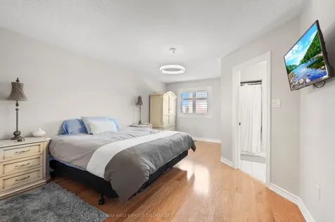 24 Manorwood Court Caledon ON L7E 2S9