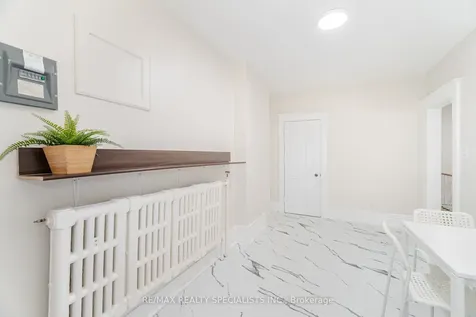 971 Saint Clarens Avenue Toronto ON M6H 3X8