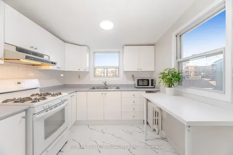971 Saint Clarens Avenue Toronto ON M6H 3X8
