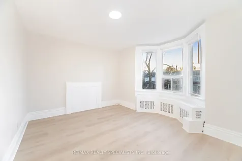 971 Saint Clarens Avenue Toronto ON M6H 3X8
