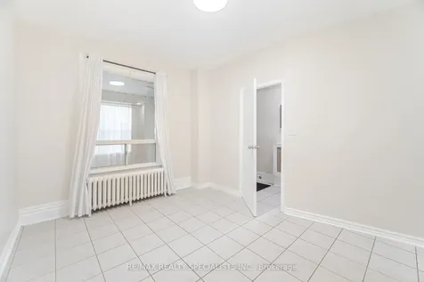 971 Saint Clarens Avenue Toronto ON M6H 3X8