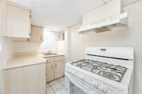 971 Saint Clarens Avenue Toronto ON M6H 3X8