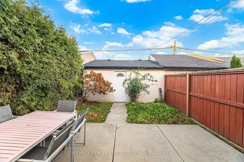 971 Saint Clarens Avenue Toronto ON M6H 3X8