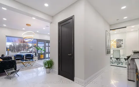 1563 Dundas Street W Mississauga ON L5C 1E3