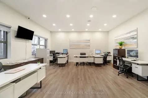 1563 Dundas Street W Mississauga ON L5C 1E3