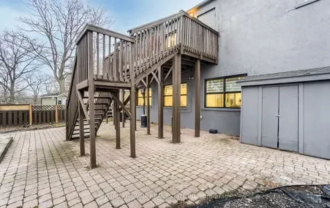 1563 Dundas Street W Mississauga ON L5C 1E3